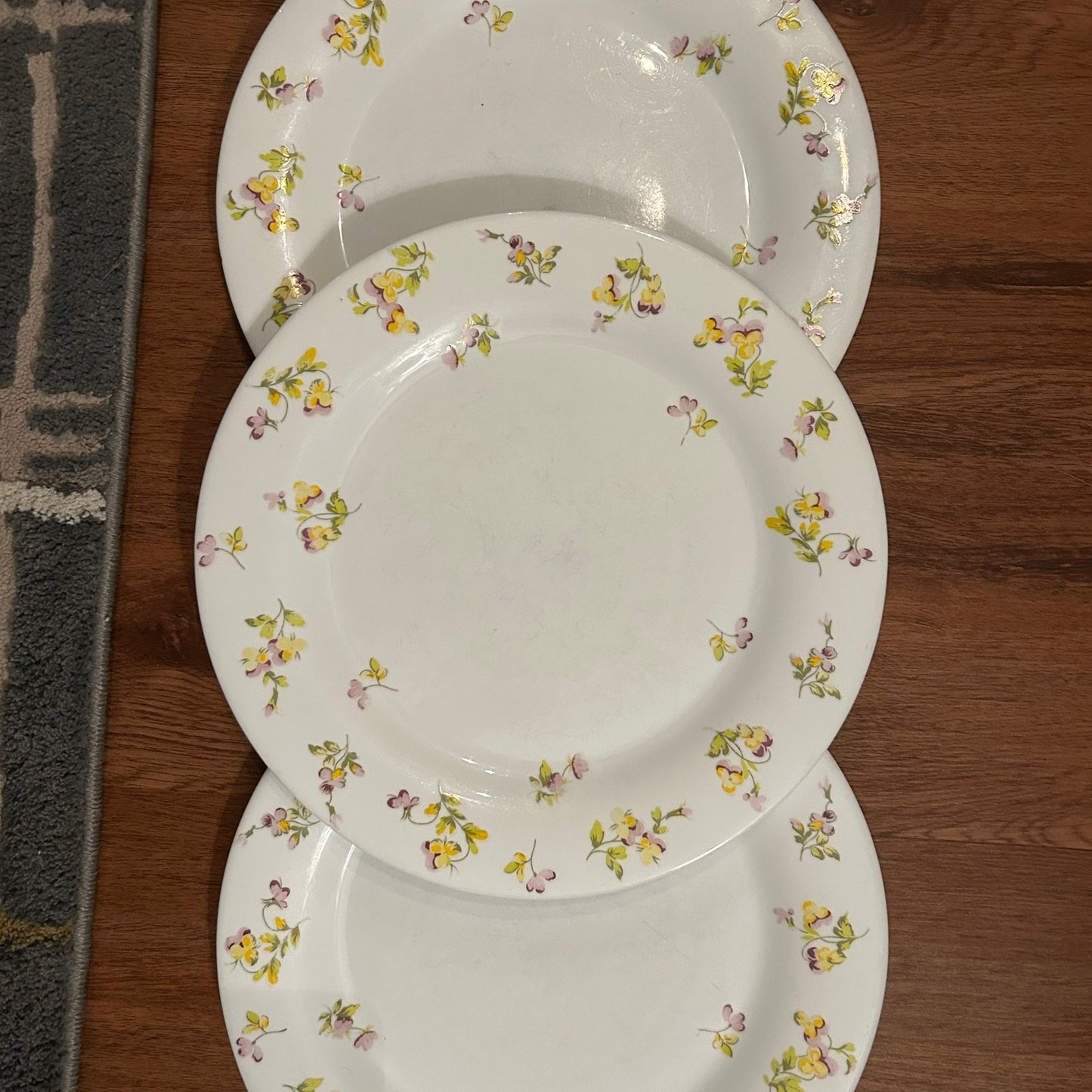 Set of 8 Martha Stewart Pansy Dinner Plate Set
