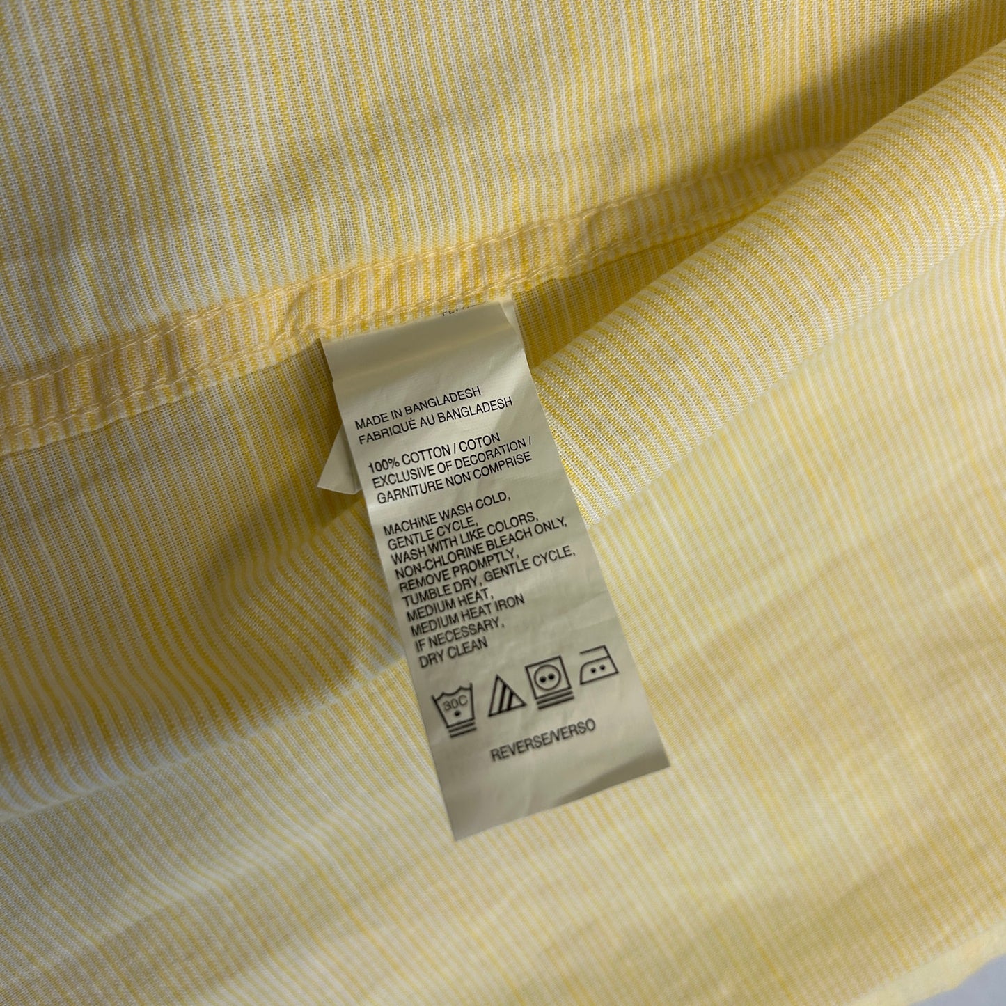 IZOD Saltwater Men’s Short Sleeve Button Down Shirt, Pastel Yellow, Size Medium