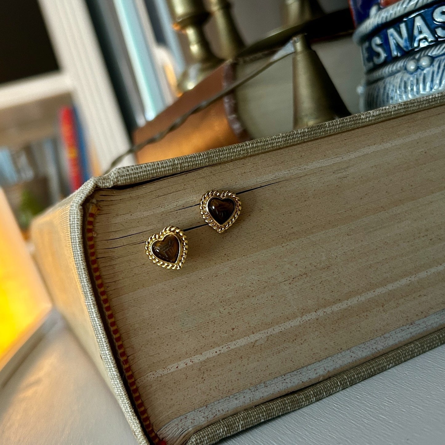 Heart-Shaped Tiger’s Eye Stud Earrings, for Pierced Ears, Gold-Tone Surround