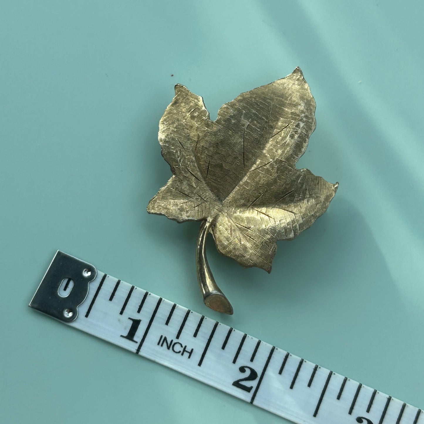 Vintage Gold Tone Maple Leaf Brooch Pin Textured Autumn Foliage Accessory