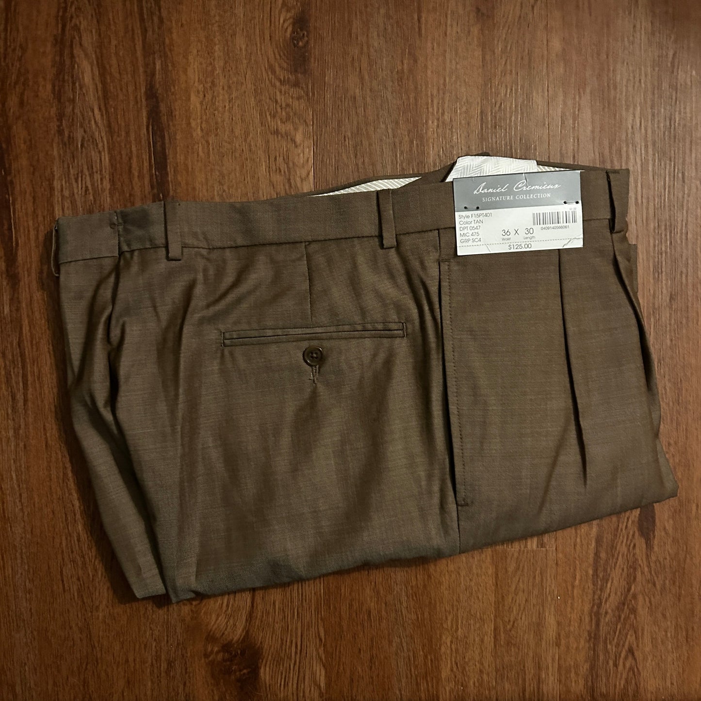 NWT Daniel Cremieux Signature Collection Pleated Dress Pants - 36x30 - Tan