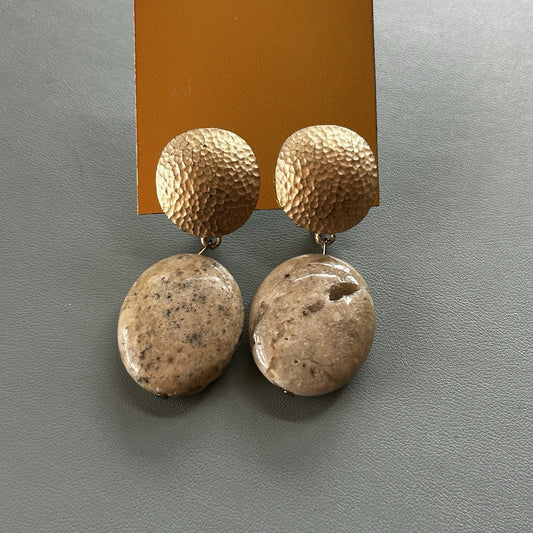 Handcrafted Oval Stone Metal Dangle Earrings Clip-On Beige Gold for Women