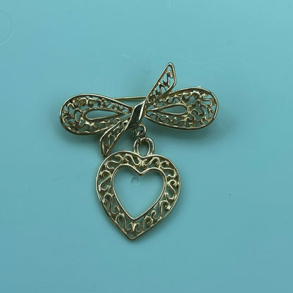 Vintage Filigree Heart and Bow Dangle Brooch – Gold Tone Fashion Jewelry