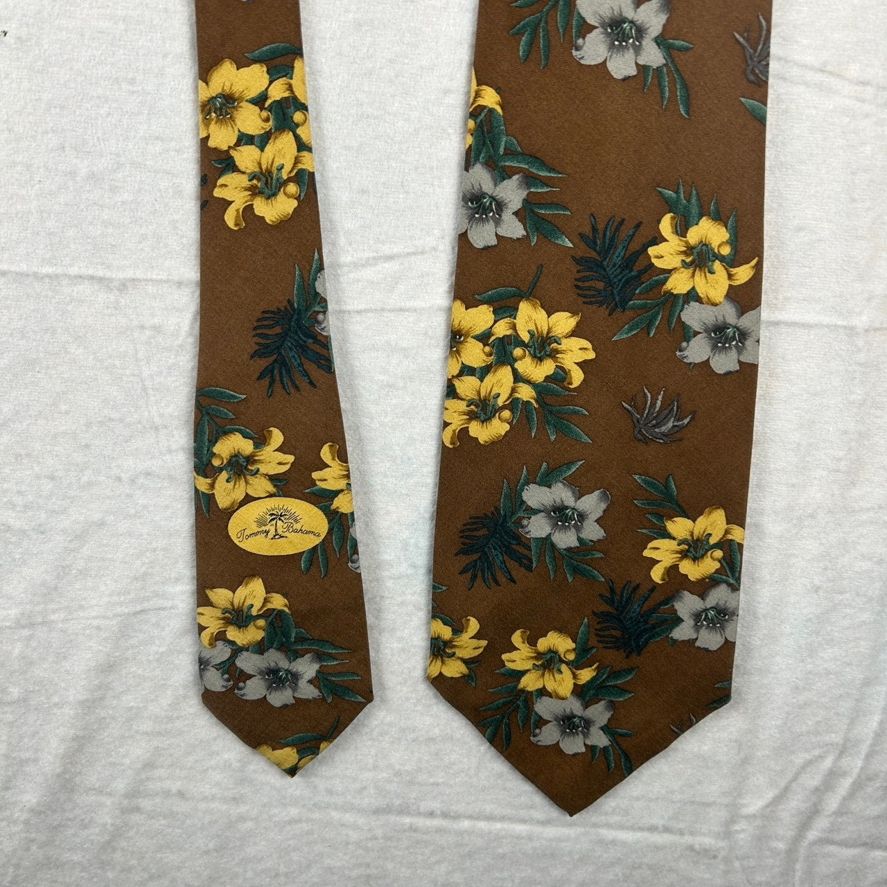 Tommy Bahama 100% Silk Men’s Tie – Brown Tropical Floral Print – Made in USA