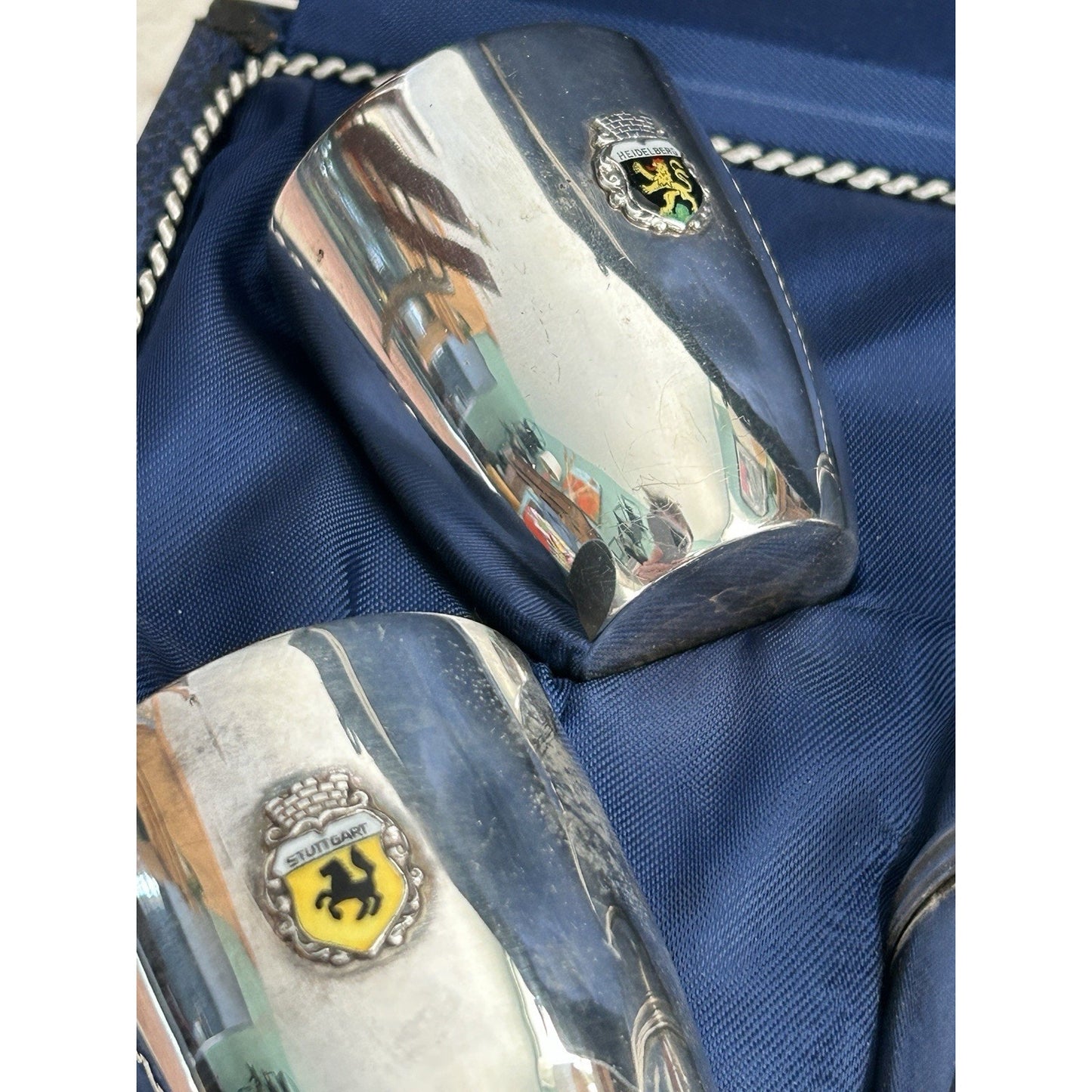 German City Crest Metal Bar Set Silver Cocktail Shaker & 6 Glasses Collectible