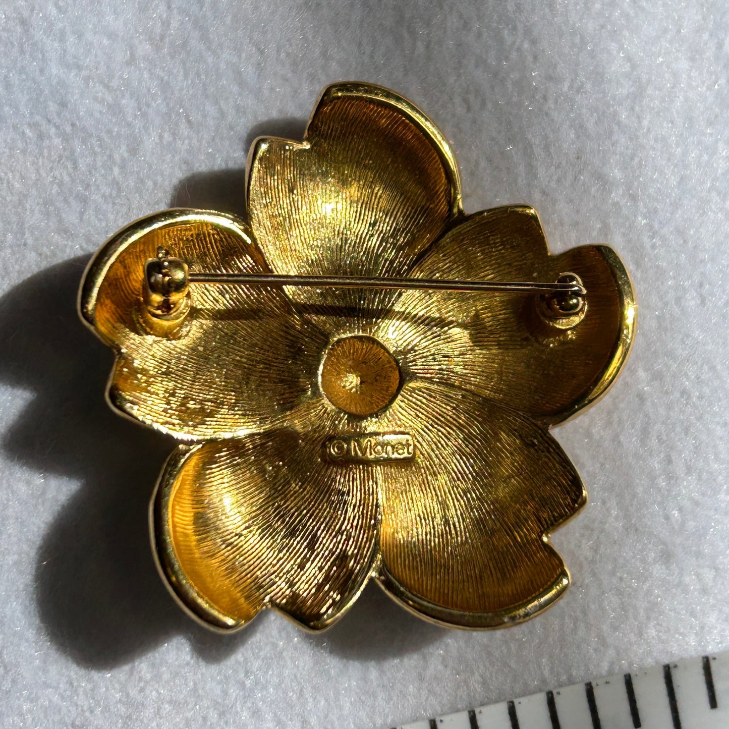 Vintage Monet Signed Gold Tone & White Enamel 5-Petal Flower Brooch Pin