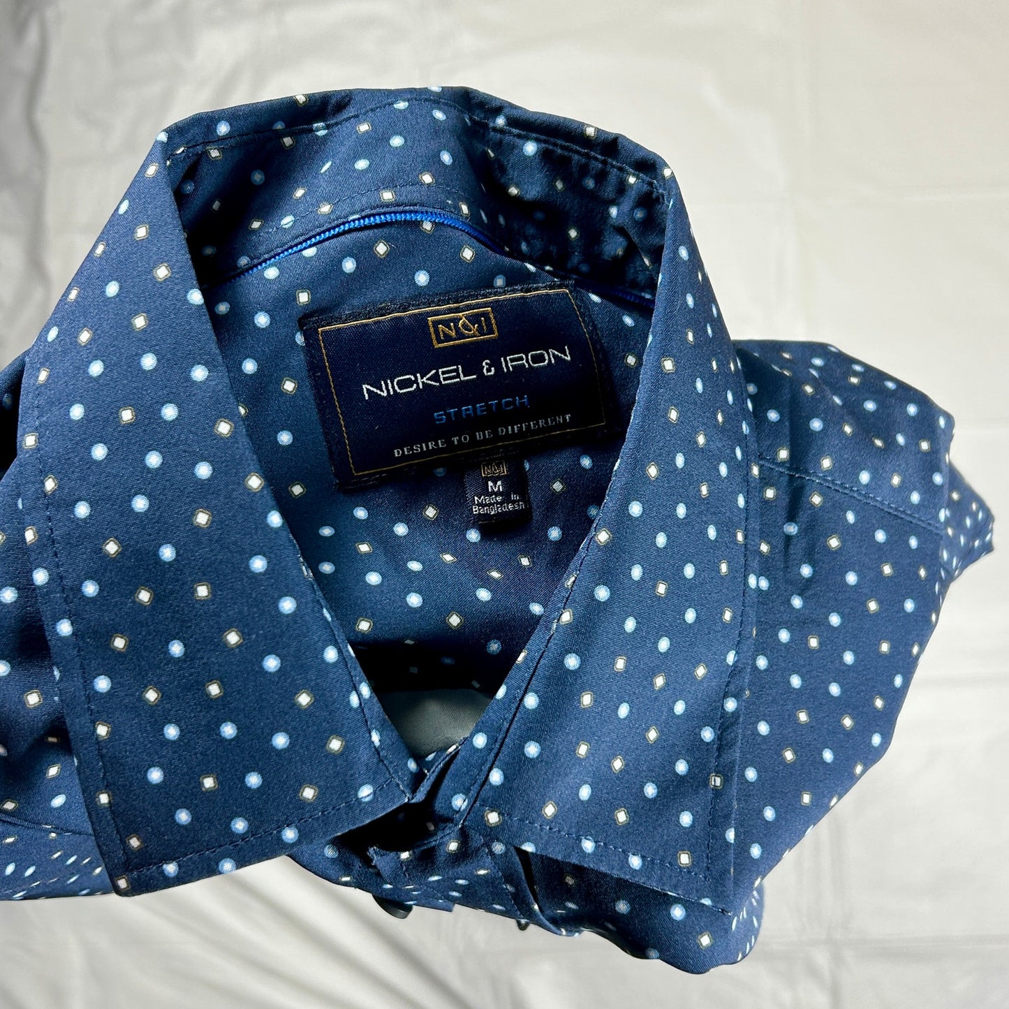NWT Nickel & Iron Performance Stretch Button Down Shirt Size M, "Insignia Blue"