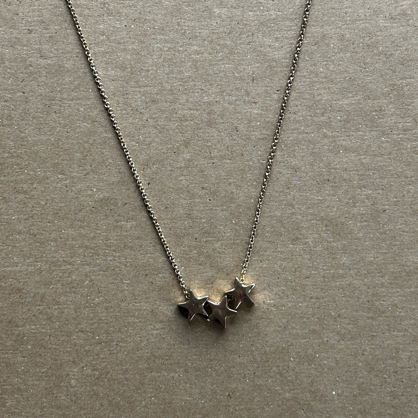 Gold Tone Star Charm Pendant Necklace, Adjustable Cable Chain, Lobster Closure