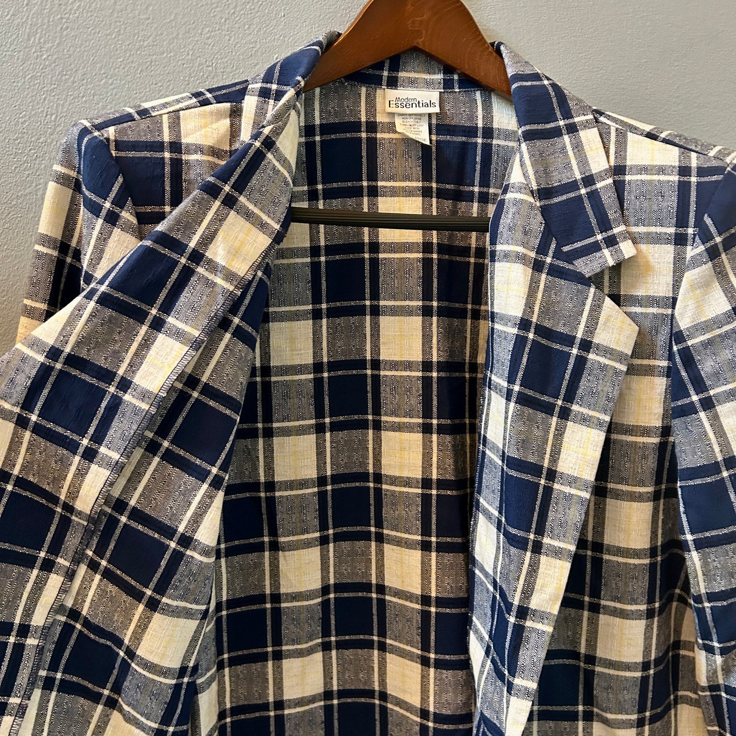 Modern Essentials Women’s Large Plaid Blazer Blue Oversized