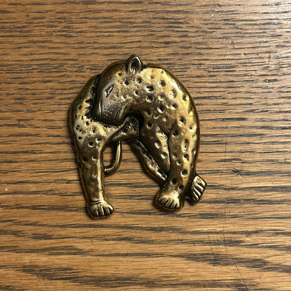 Vintage Leopard Figural Brooch Pin Antiqued Gold Tone Spotted Cat 70s-90s