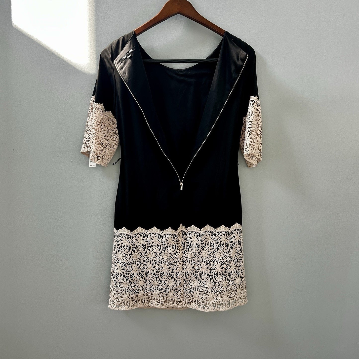 Gianni Bini Black Beige Lace Sheath Dress, Short, XS, Half Sleeve