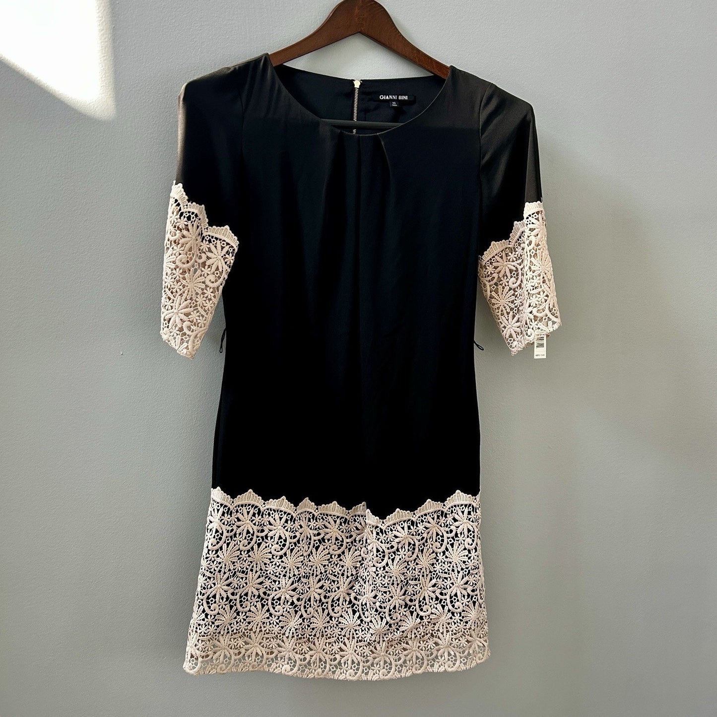 Gianni Bini Black Beige Lace Sheath Dress, Short, XS, Half Sleeve