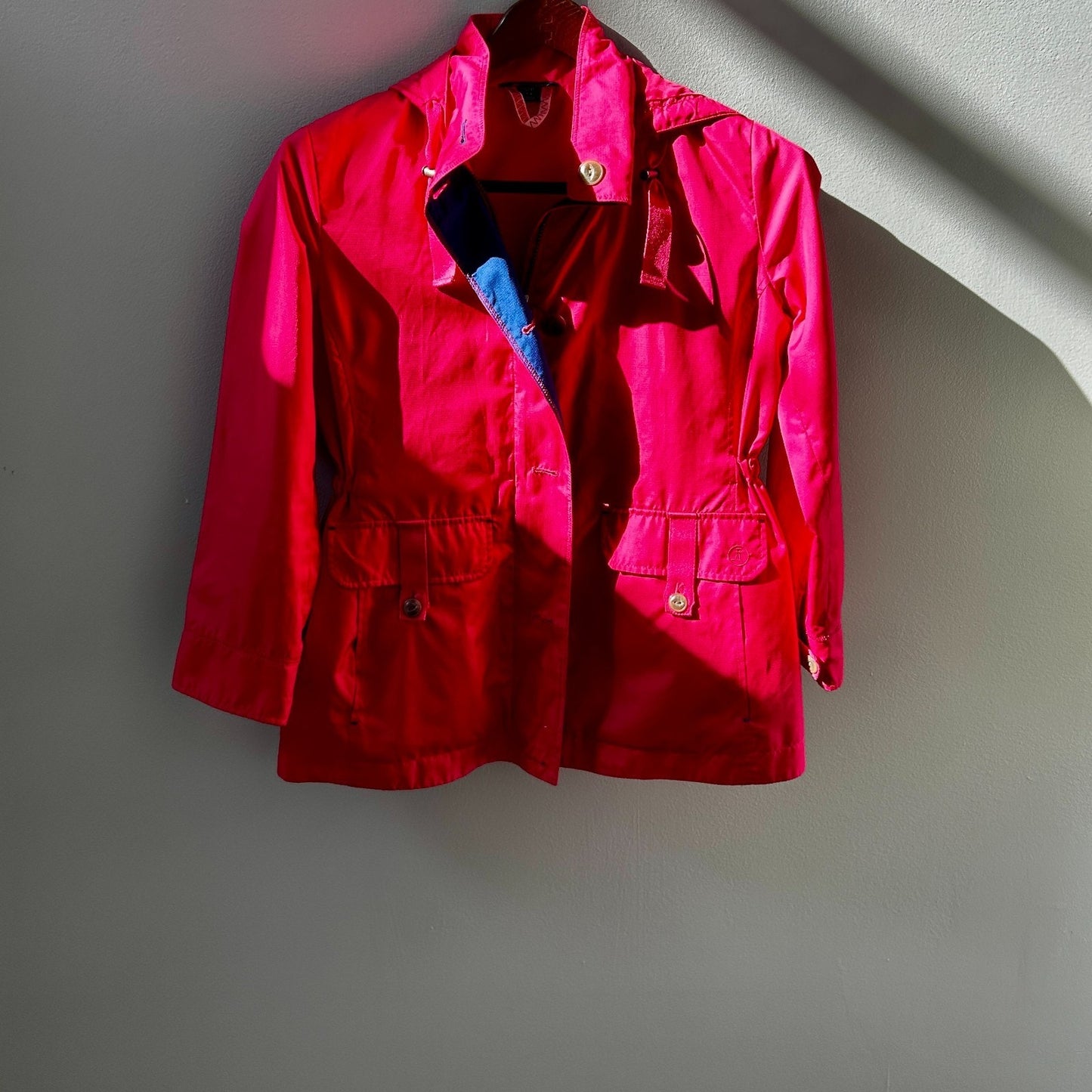 Lands' End Women's Squall Rain Jacket – Vibrant Pink – Size Small (6-8)