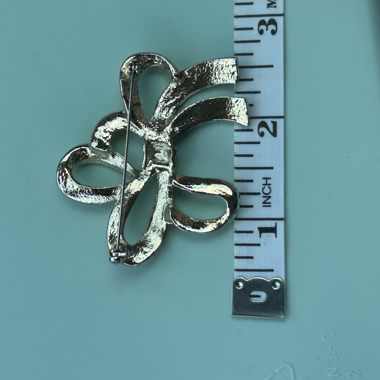 Vintage Silver Tone Ribbon Bow Brooch Polished Fluid Design Statement Pin