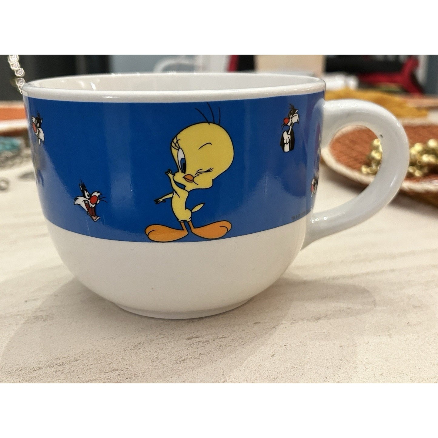 Gibson Looney Tunes Tweety & Sylvester Ceramic Cup Collectible 1998