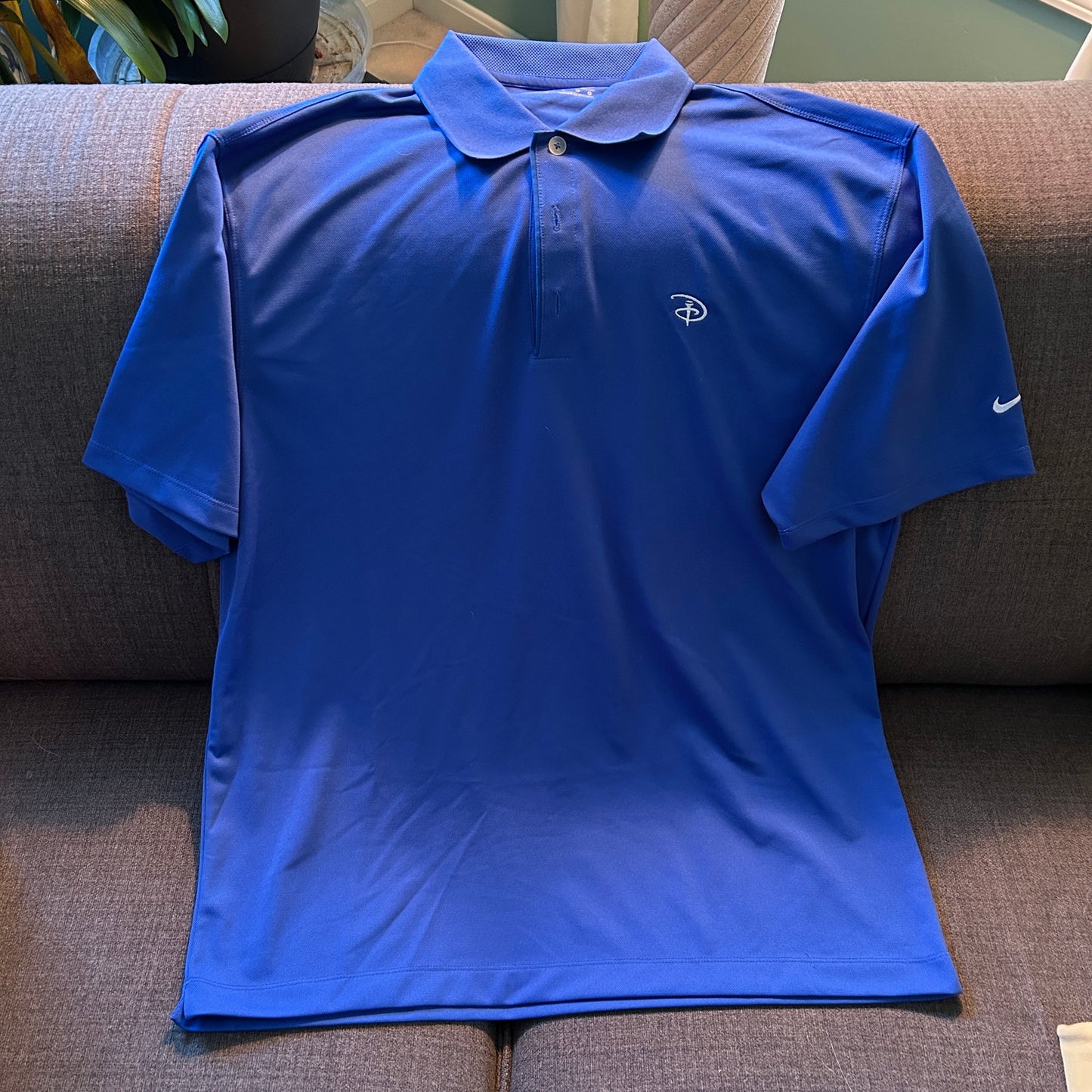 Nike Golf Walt Disney World Men’s Dri-FIT Polo Shirt, Royal Blue, Size Large, White Swoosh