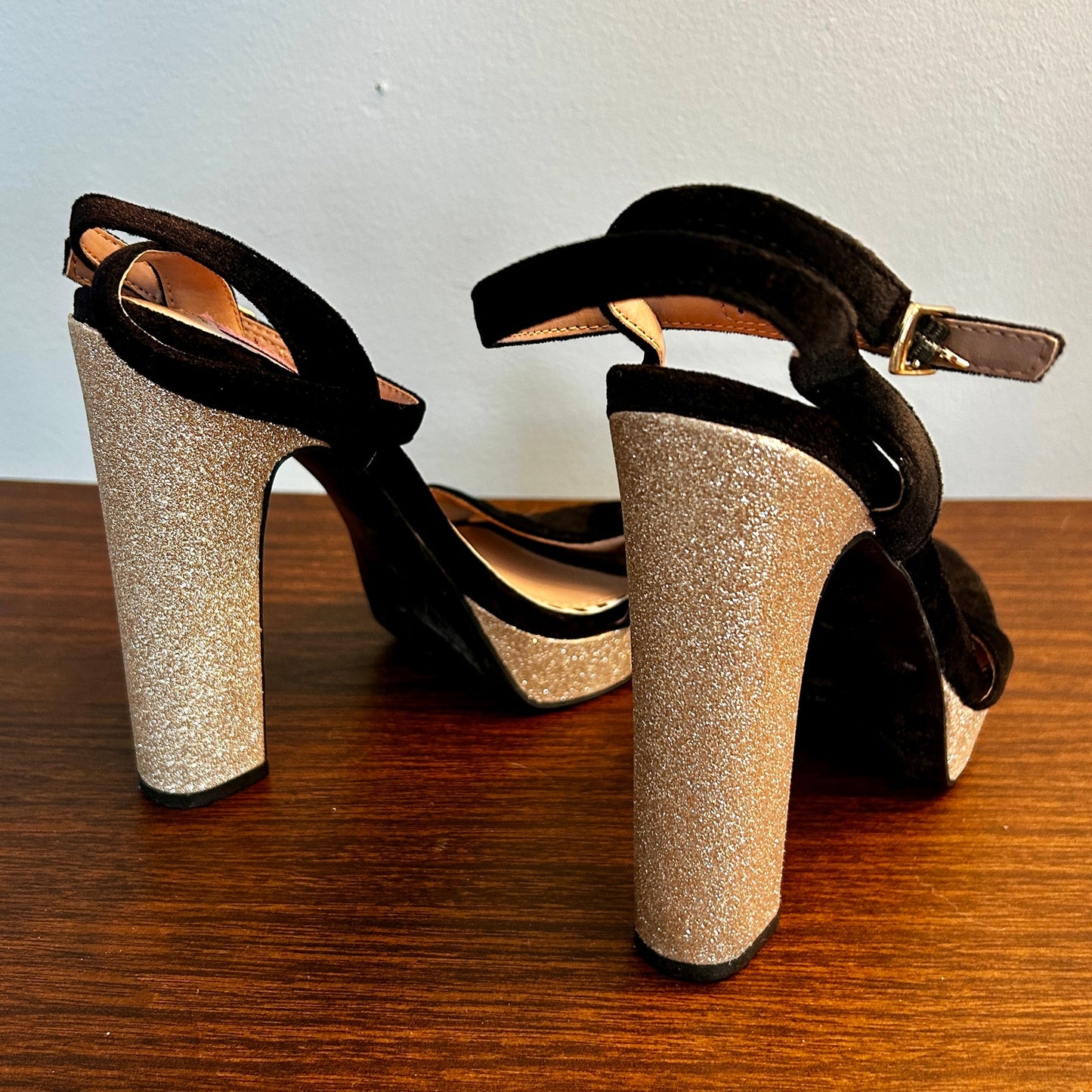 Betsey Johnson Black Velvet Glitter Platform Heels Size 7.5