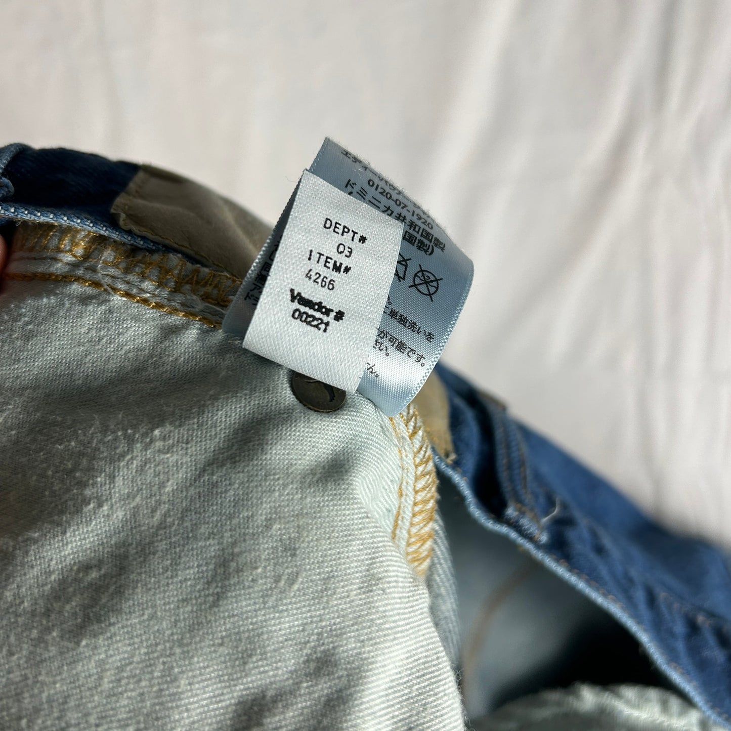 Eddie Bauer Men's Relaxed Fit Jeans - 42x32 - Fall 2014 Medium Wash Denim
