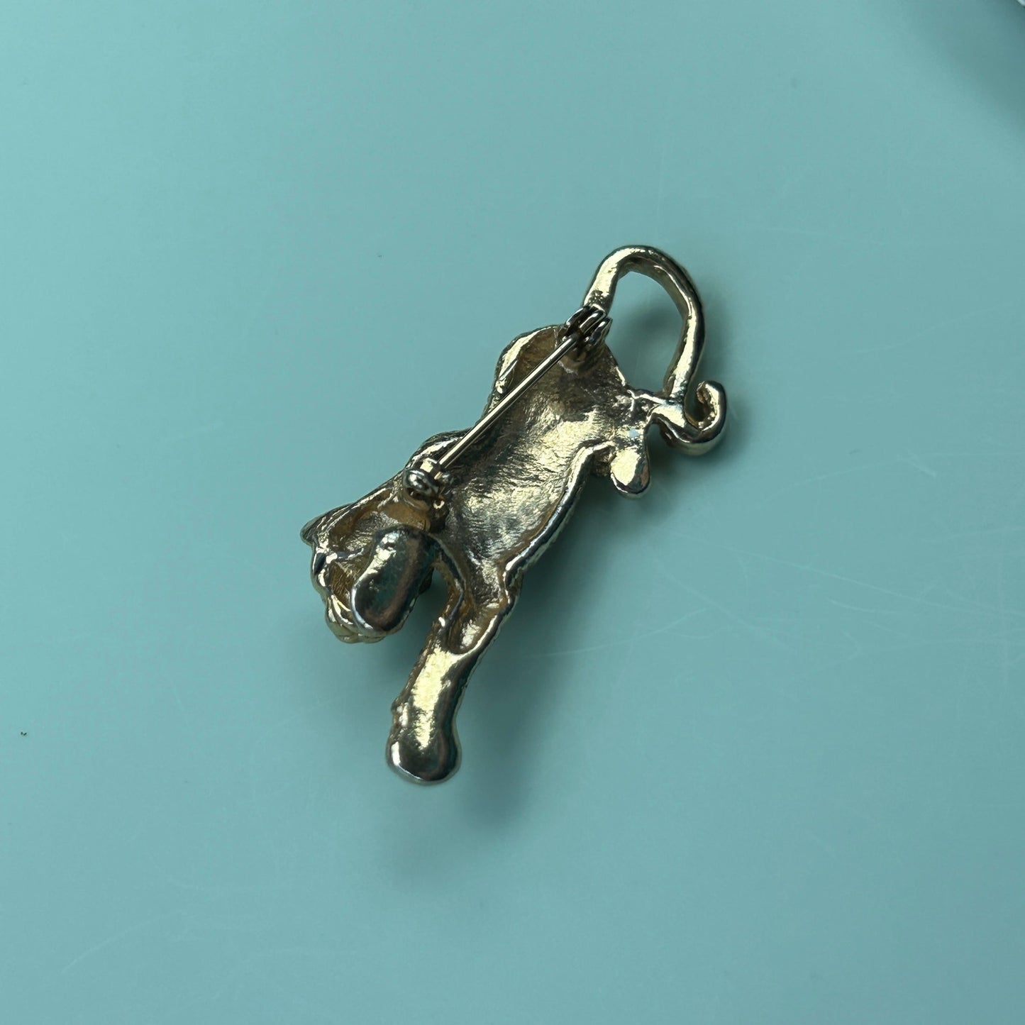 Vintage Gold Tone & Black Enamel Leopard Brooch - Prowling Cheetah Panther Pin