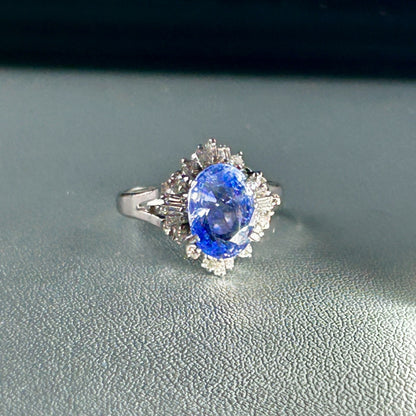 Platinum 3.50 ct Unheated Nat. Ceylon Sapphire and Nat. Diamond Ring, Size 6-GIA