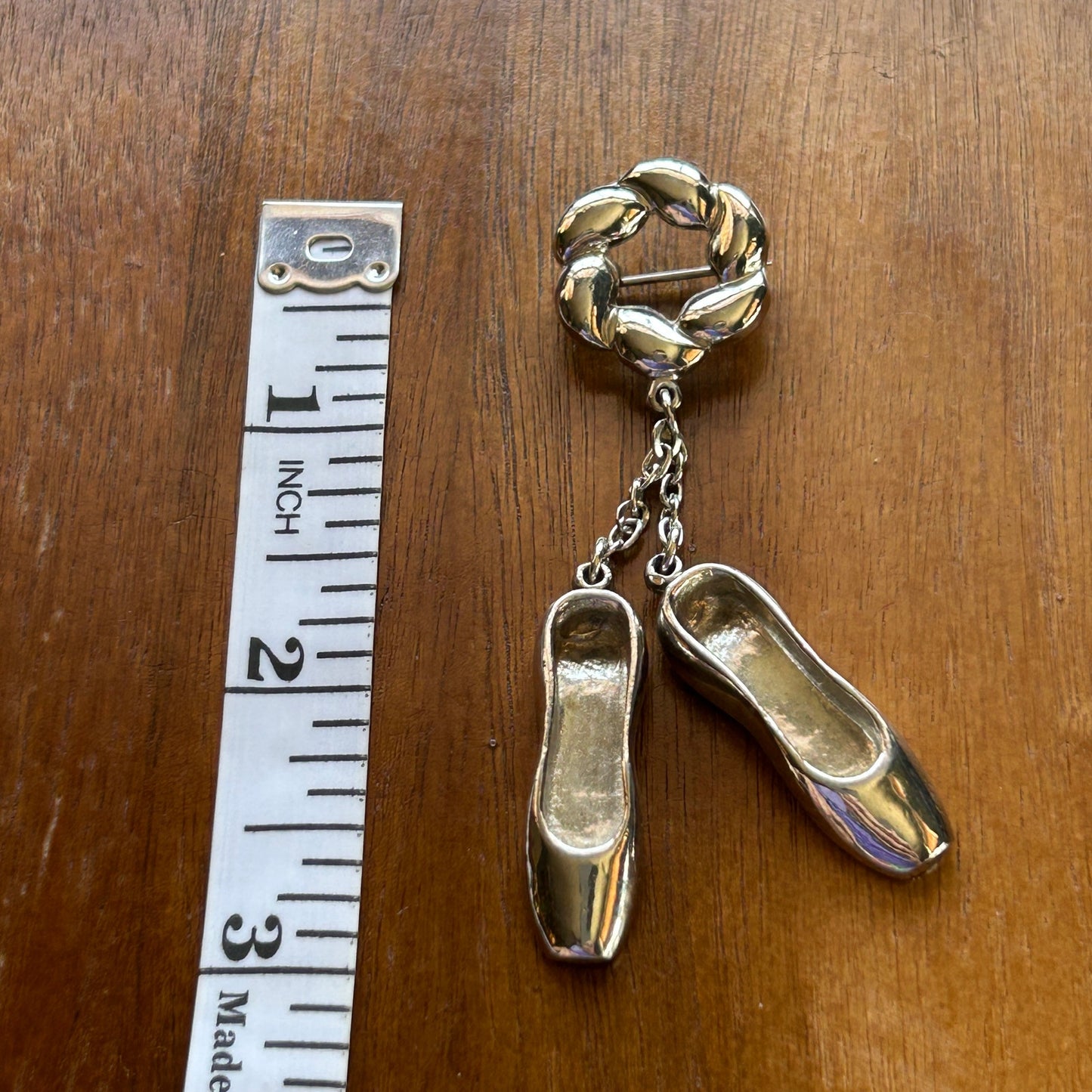 Vintage Silver Tone Ballerina Slipper Brooch, Dangling Ballet Flat Charm Pin