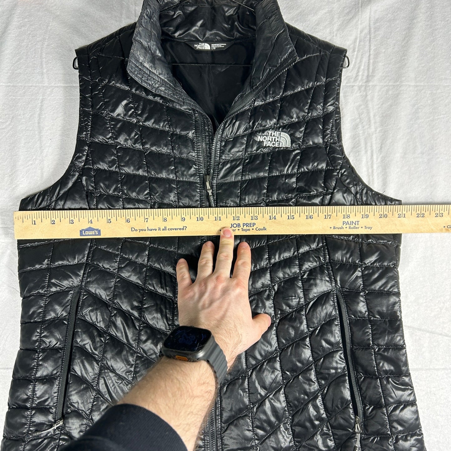 The North Face Women's Large Black Puffer Vest - 700 Down Fill Nuptse Style Winter Shell