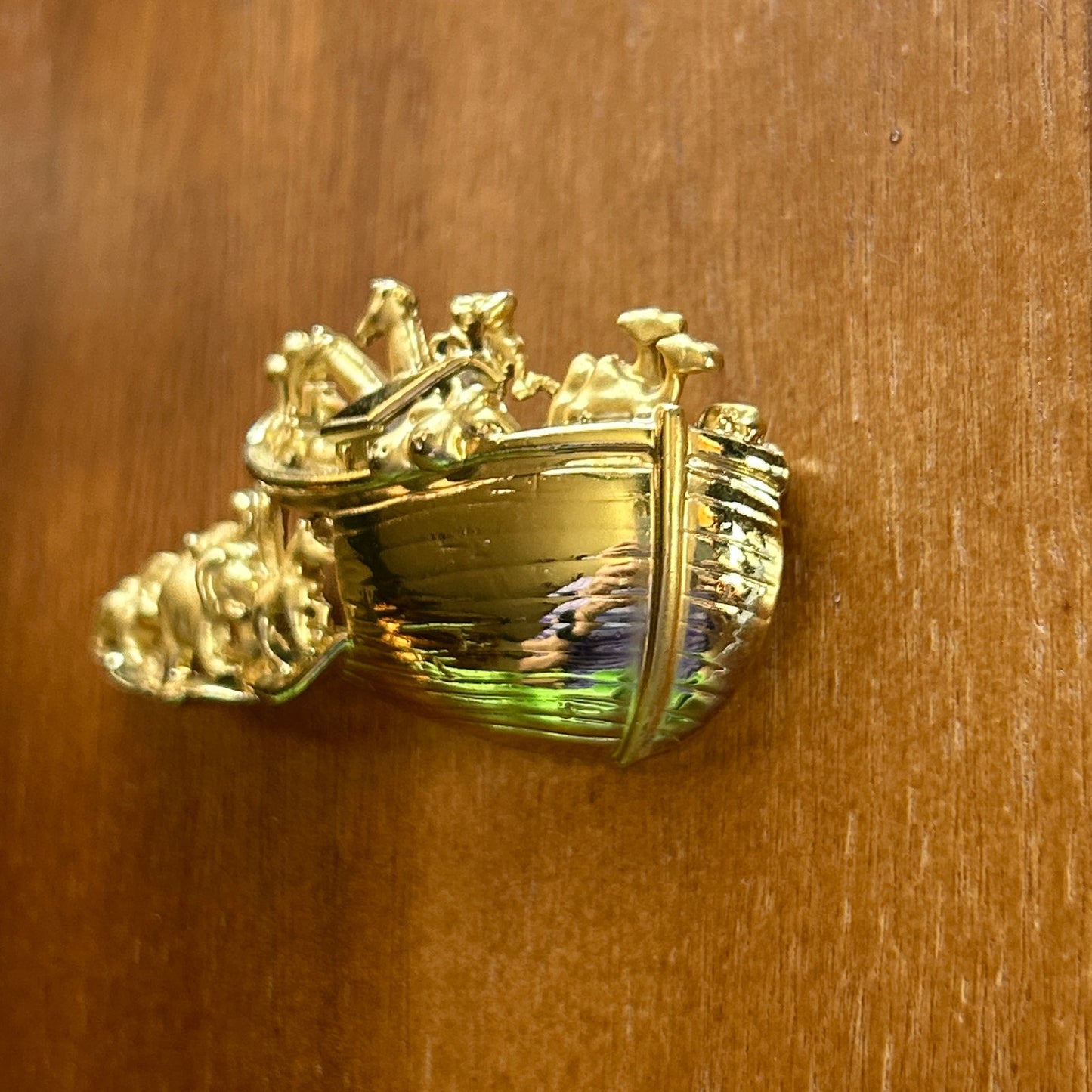 Vintage Noah’s Ark Gold-Tone Brooch, Detailed 3D Animal Figural Pin, Religious