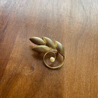 Vintage Gold Tone Ribbed Leaf & Spiral Brooch | Faux Pearl Accent Swirl Pin