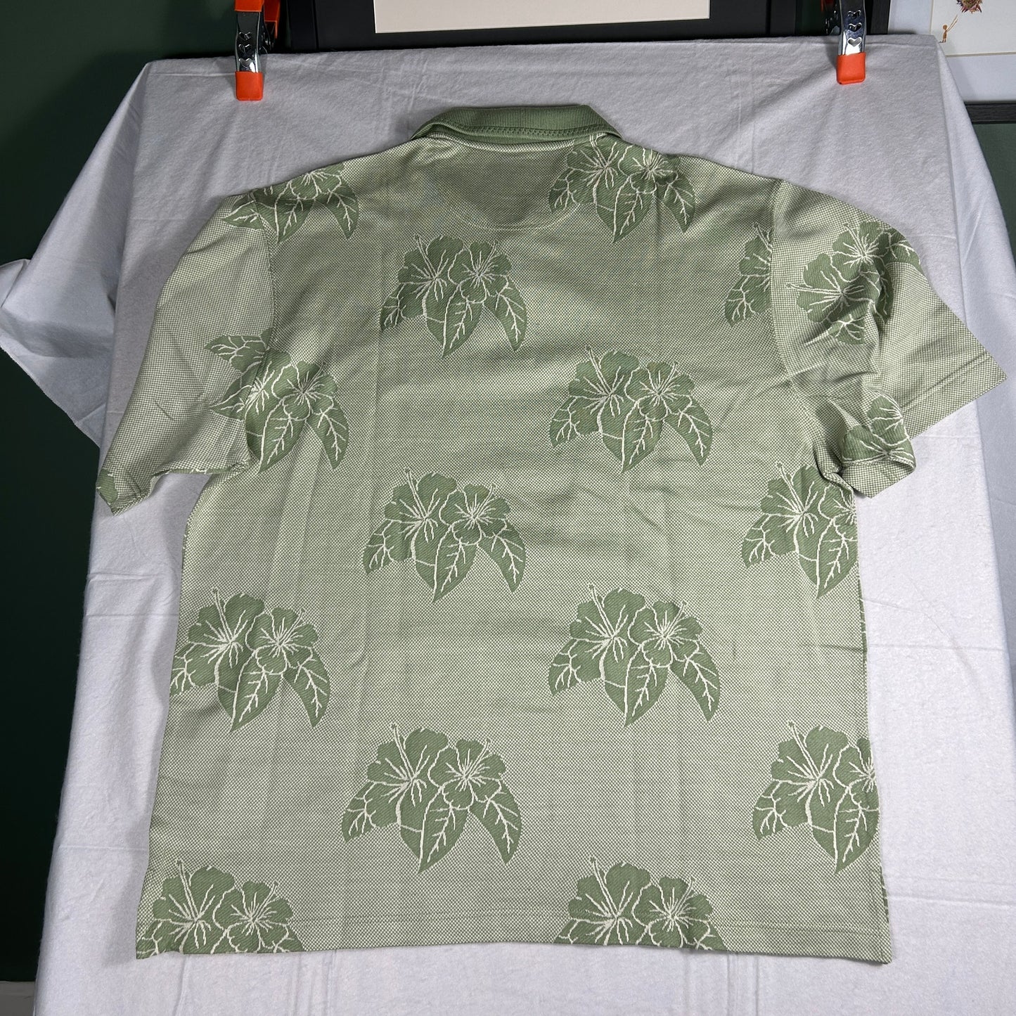 Pusser’s Tortola BVI Silk & Cotton Polo Shirt - Large - Sage Green Hibiscus Leaf Print