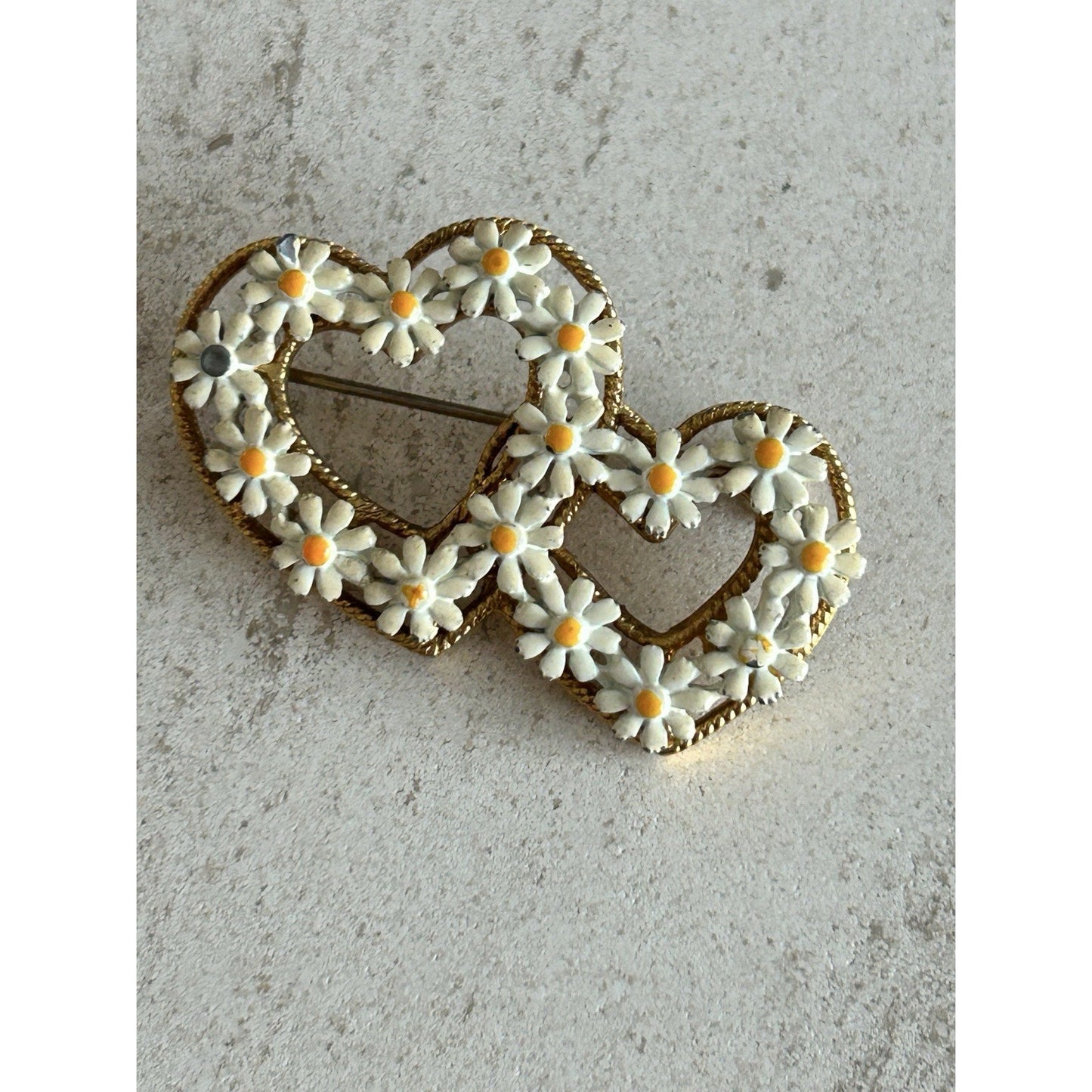 Double Heart Daisy Flower Enamel Brooch Pin with White Gold Yellow Metal Accent