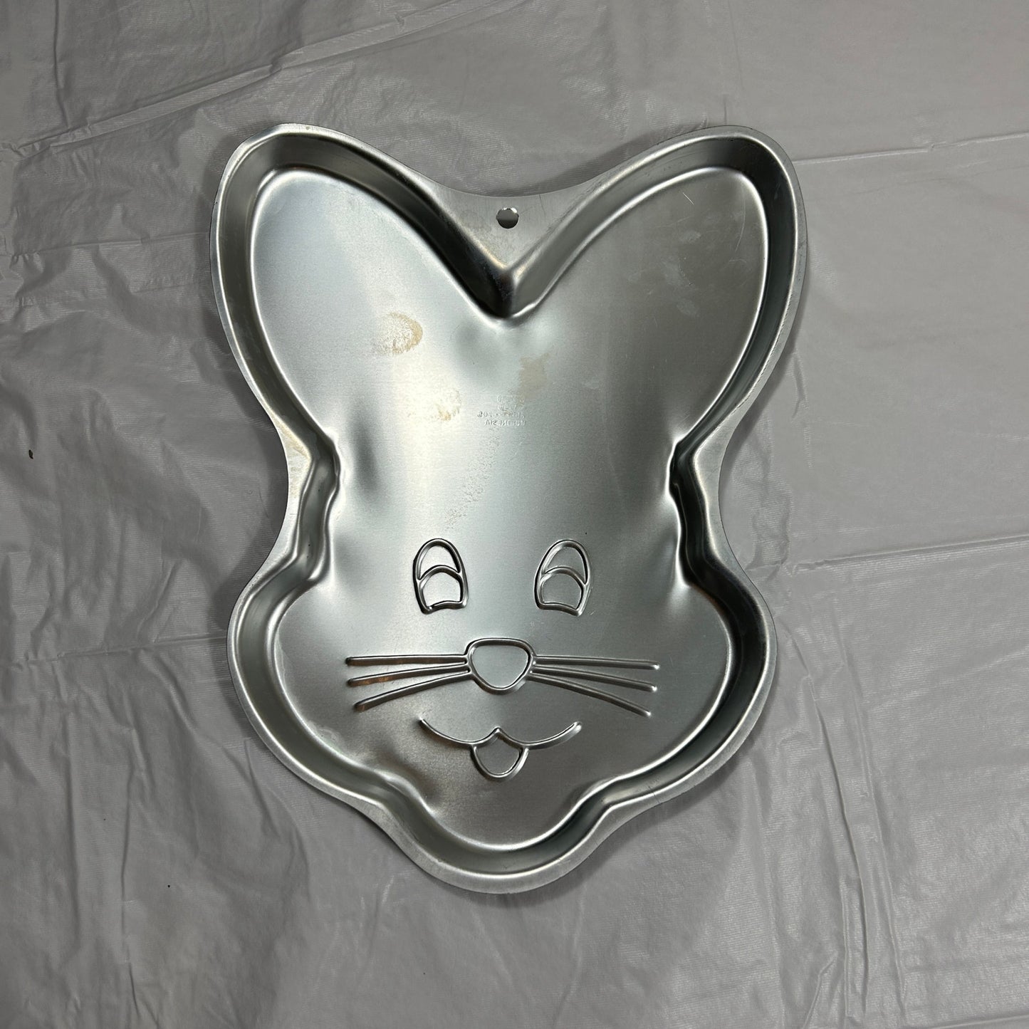 Vintage Wilton Easter Bunny Rabbit Cake Pan | Aluminum Mold | Spring Bakeware
