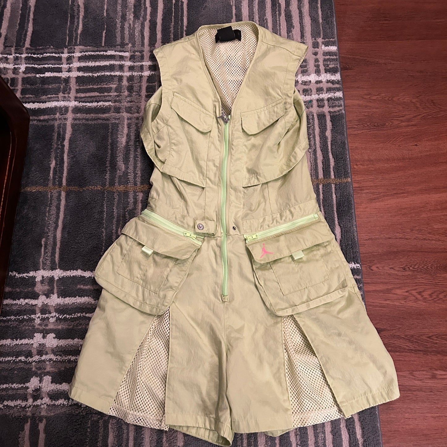 Zoom Jordan Women's Air Jordan Heatwave Flightsuit 'Limelight', XS