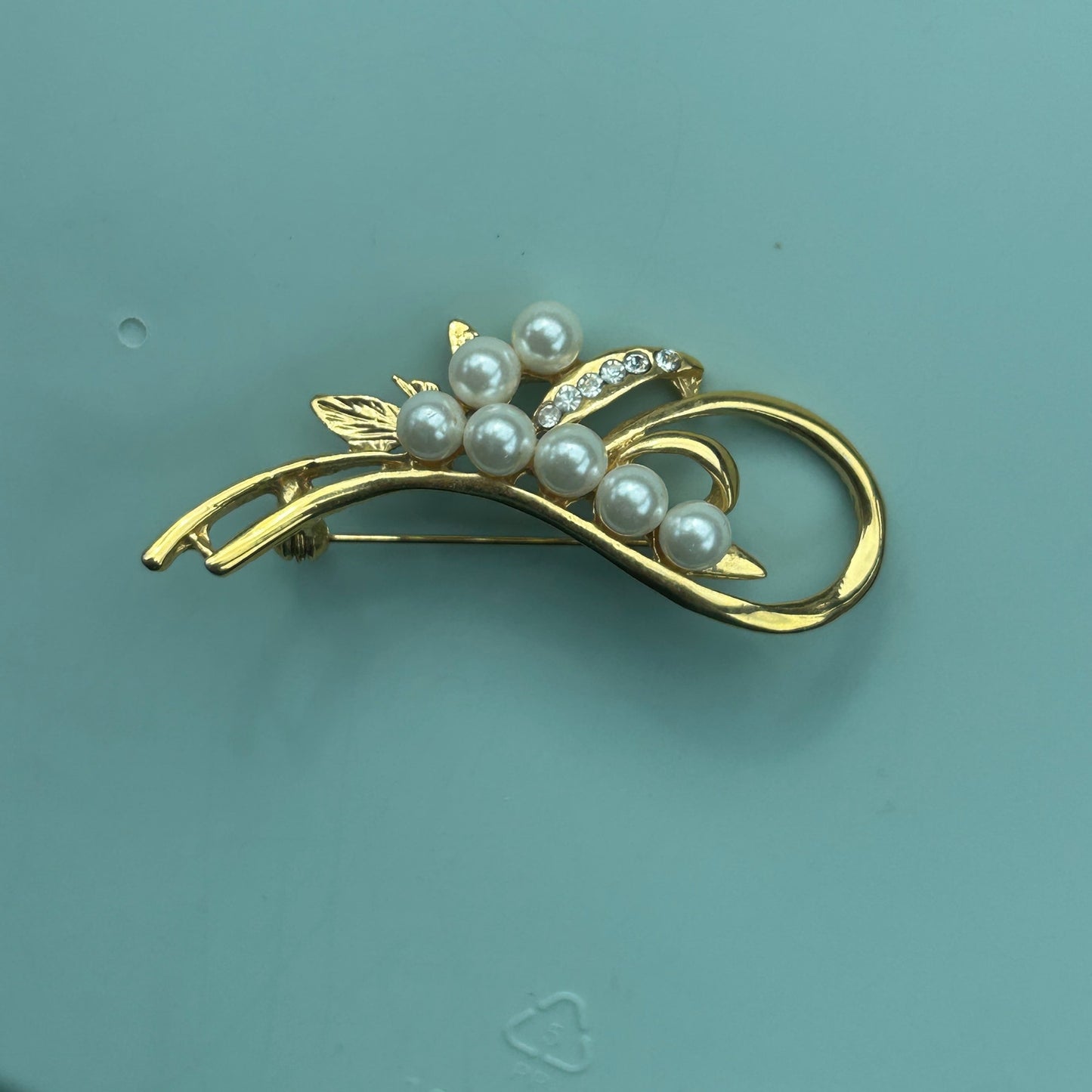 Vintage Faux Pearl & Rhinestone Swirl Brooch | Gold-Tone Floral Spray Pin