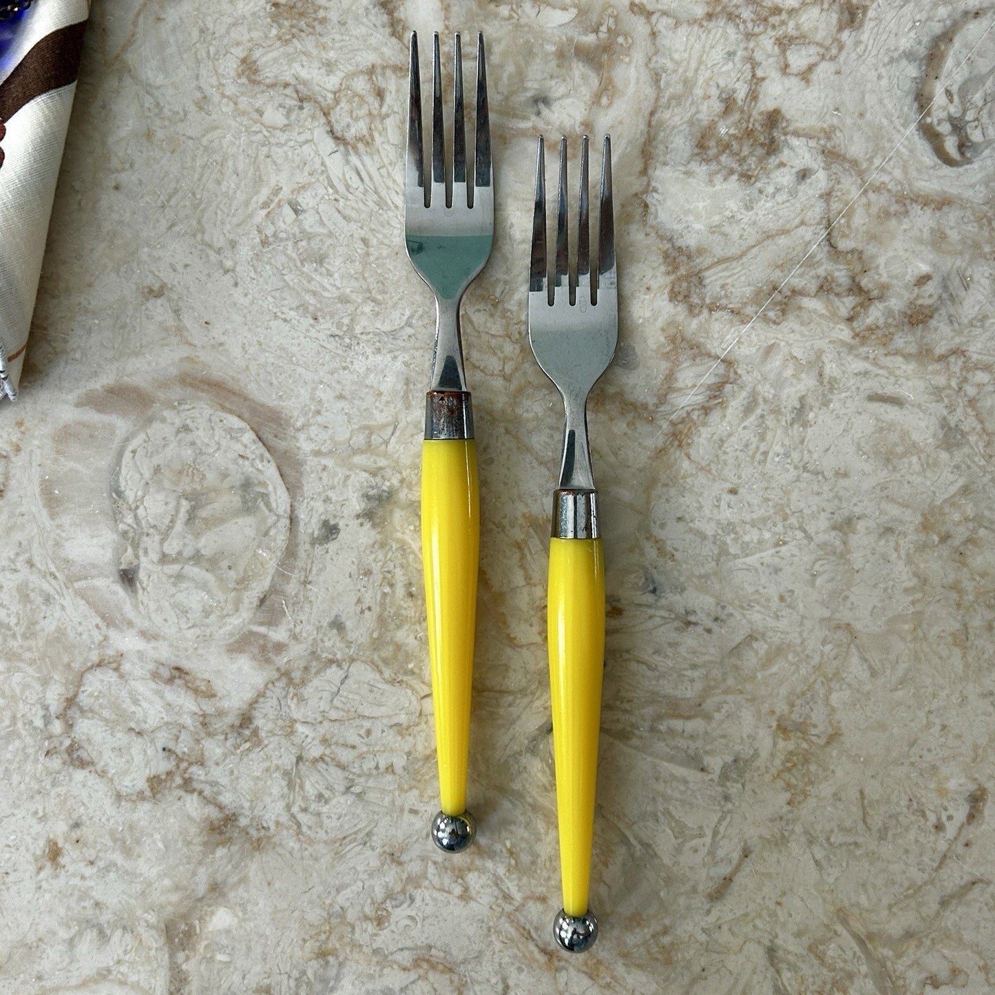 Contemporary Yellow Handle Stainless Steel Forks Set, Reusable, Glossy Finish