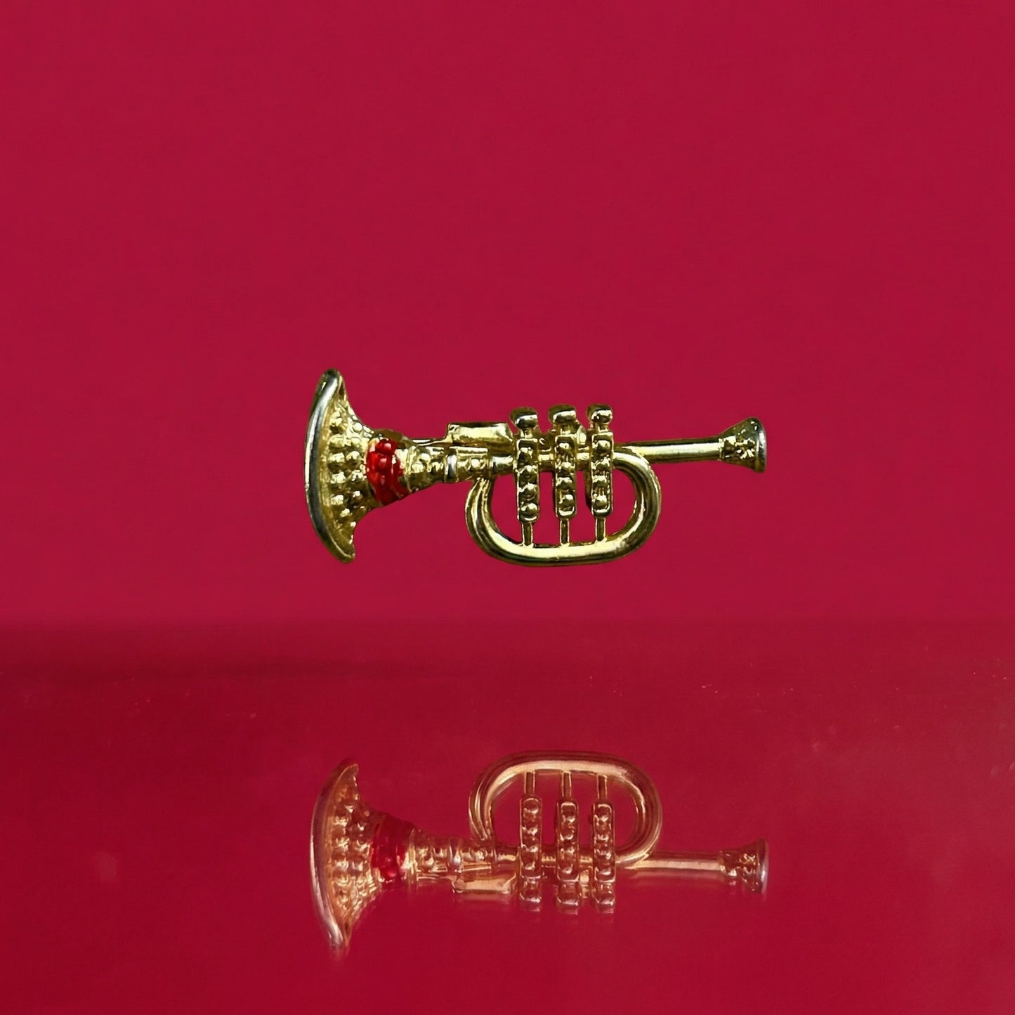 Vintage Gold Tone Trumpet Brooch Pin Musical Instrument