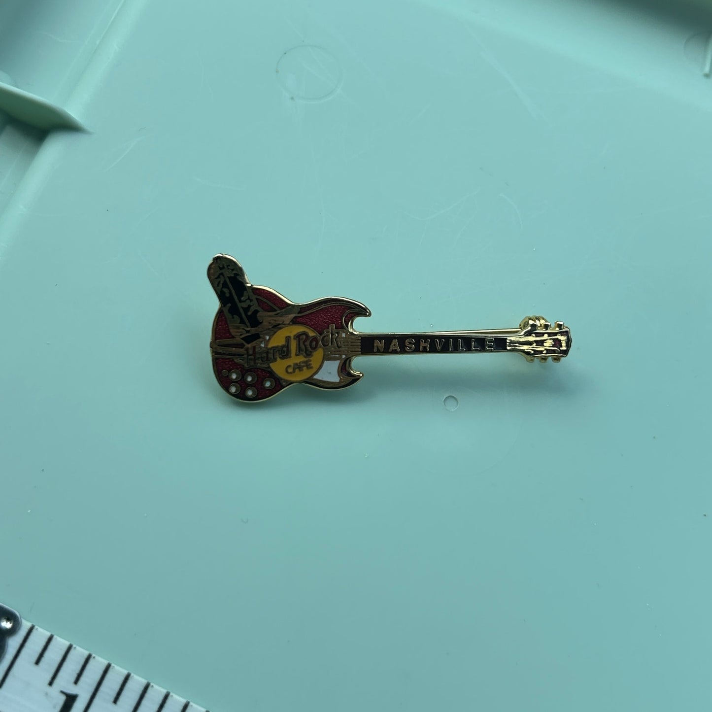 Vintage Hard Rock Cafe Nashville Guitar Pin Brooch Collectible Music Memorabilia
