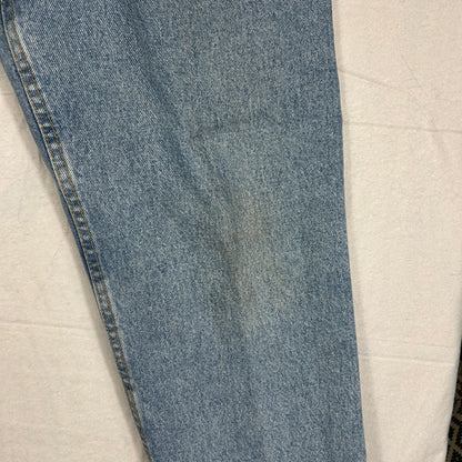 Eddie Bauer Classic Fit Light Wash Jeans, Men’s 35x30, Heavyweight Denim E4433