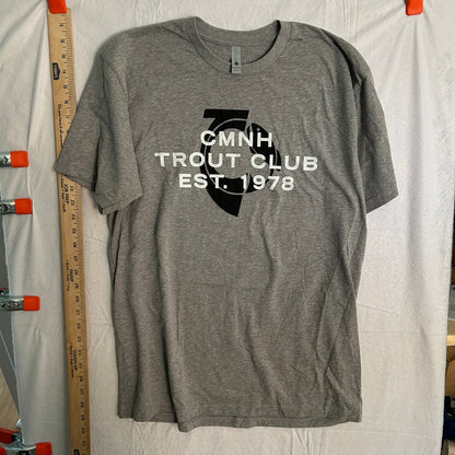 CMNH Trout Club Est. 1978 Mens Graphic T-Shirt Size Large Gray