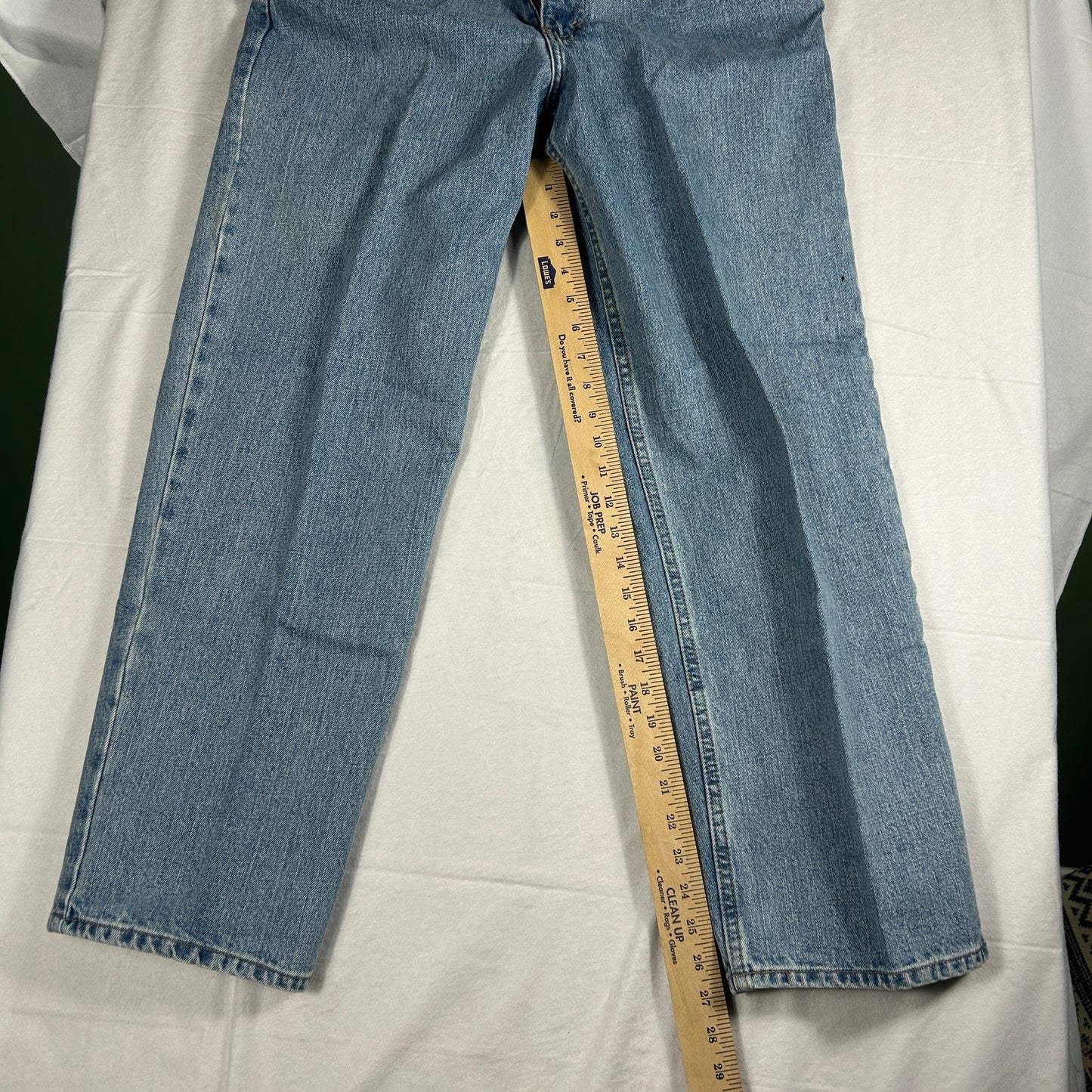 Eddie Bauer Classic Fit Straight Leg Jeans - Medium Wash Denim - Men’s 35 x 30