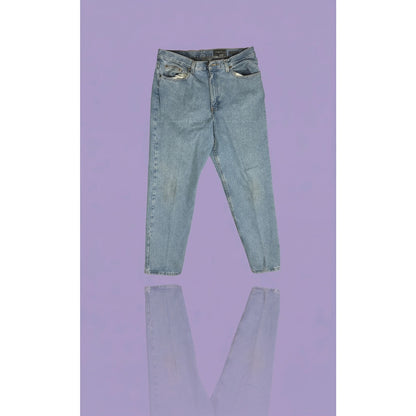 Eddie Bauer Classic Fit Light Wash Jeans, Men’s 35x30, Heavyweight Denim E4433