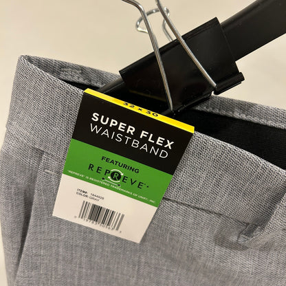 NWT Haggar Men's Super Flex Waistband Dress Pants - 32x30 - Heather Gray