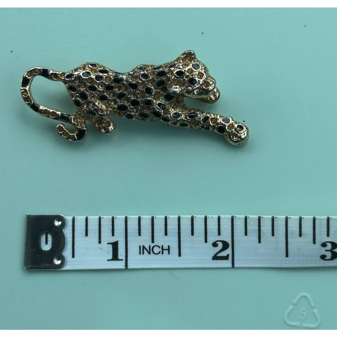 Vintage Gold Tone & Black Enamel Leopard Brooch - Prowling Cheetah Panther Pin