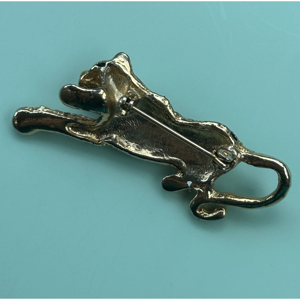 Vintage Gold Tone & Black Enamel Leopard Brooch - Prowling Cheetah Panther Pin