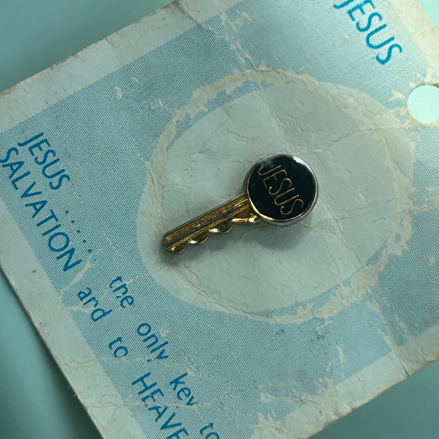 Vintage "Jesus Key" Enamel Pin New on Original Card Religious Salvation Jewelry