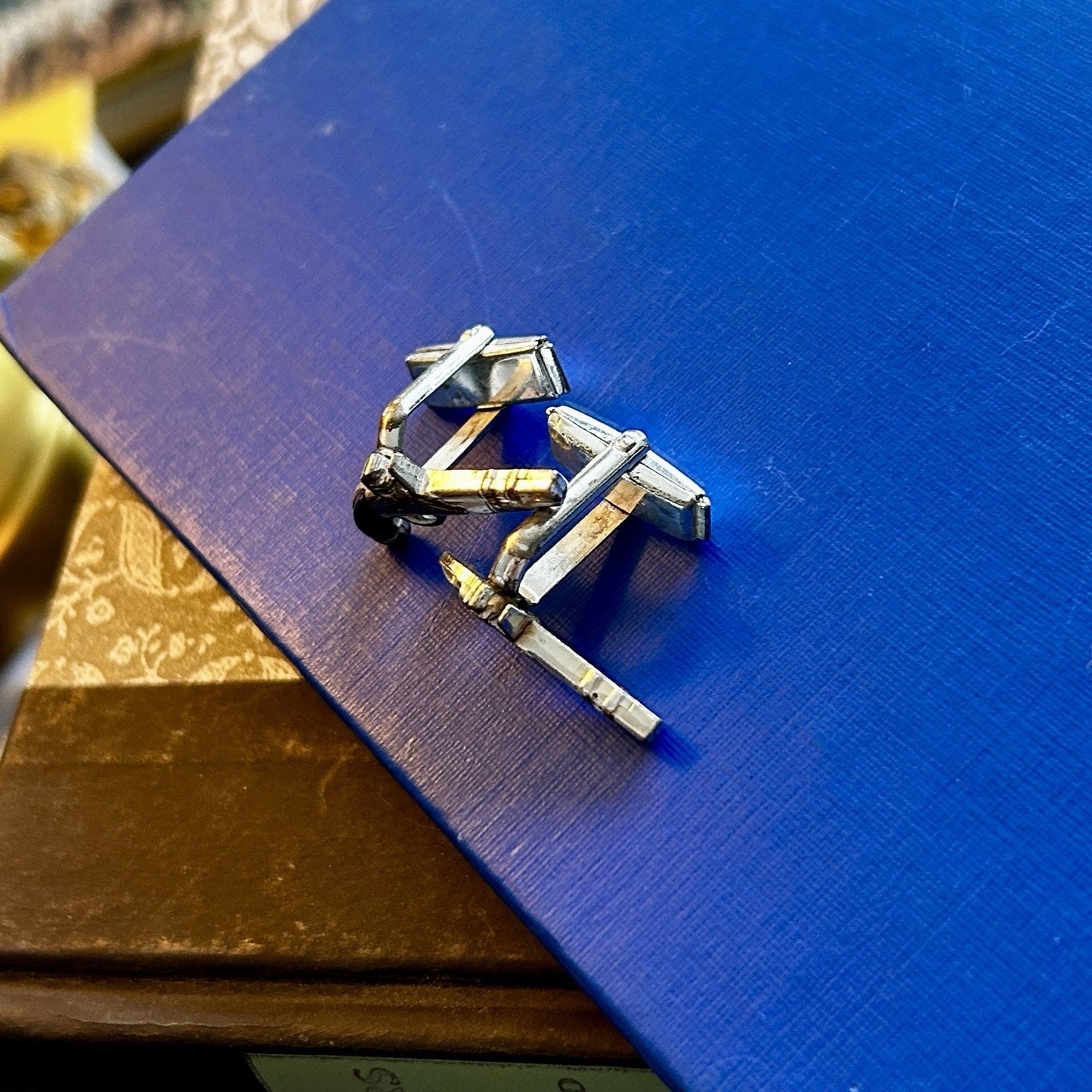 Gun-Shaped Silver Gold Black Metal Cufflinks Bullet Back Men's Jewelry