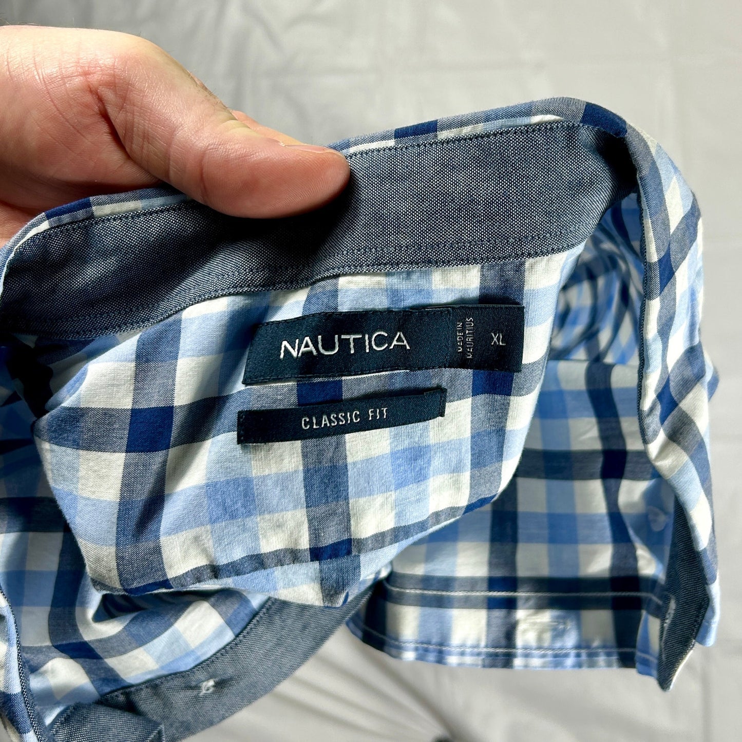Nautica Classic Fit Plaid Button Down Shirt Size XL | Blue & White Stretch