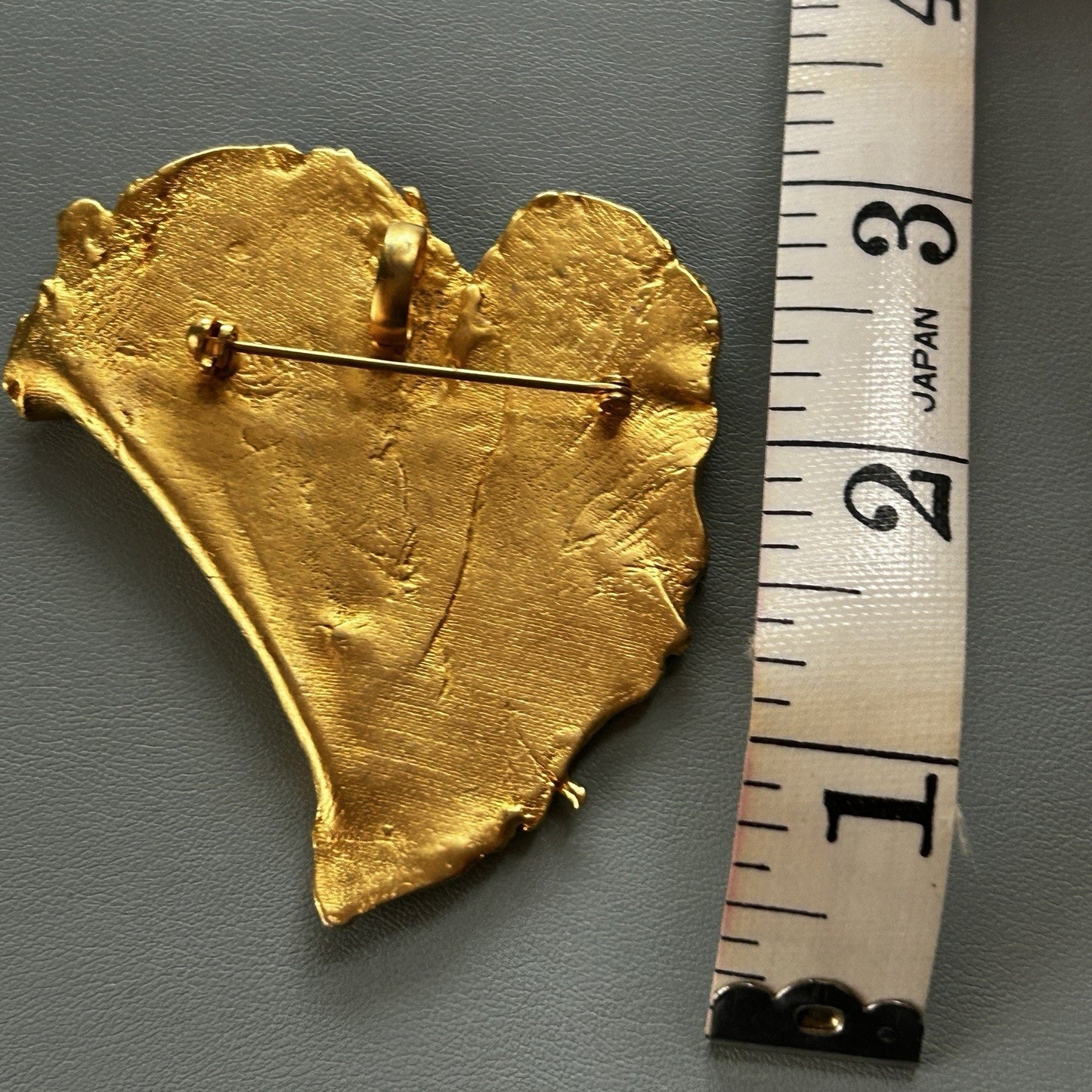 Gold-Tone Metal Heart Leaf Brooch Pin/Pendant Nature Theme 2.5 Inch