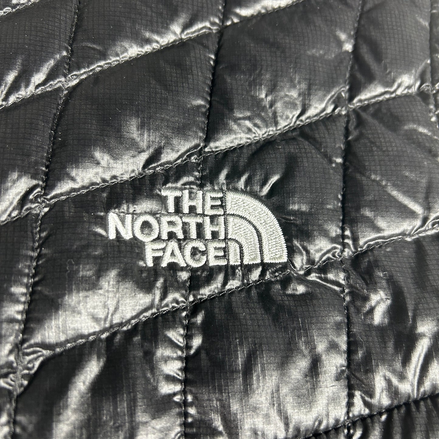 The North Face Women's Large Black Puffer Vest - 700 Down Fill Nuptse Style Winter Shell