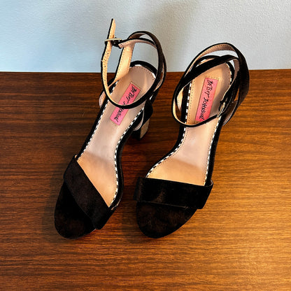Betsey Johnson Black Velvet Glitter Platform Heels Size 7.5