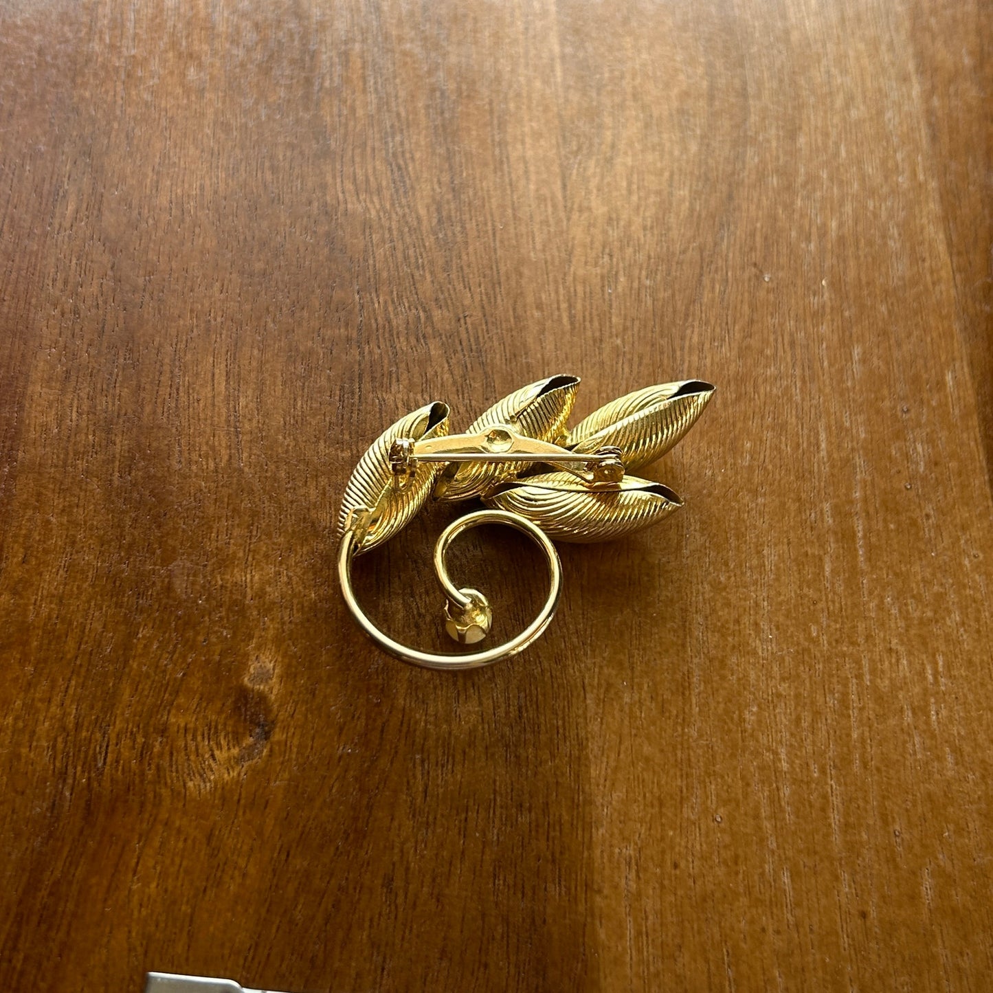 Vintage Gold Tone Ribbed Leaf & Spiral Brooch | Faux Pearl Accent Swirl Pin